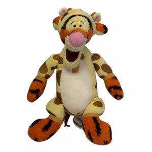 Disney Winnie the Pooh Giraffe Tigger Plush Stuffed Toy Dress-Up
